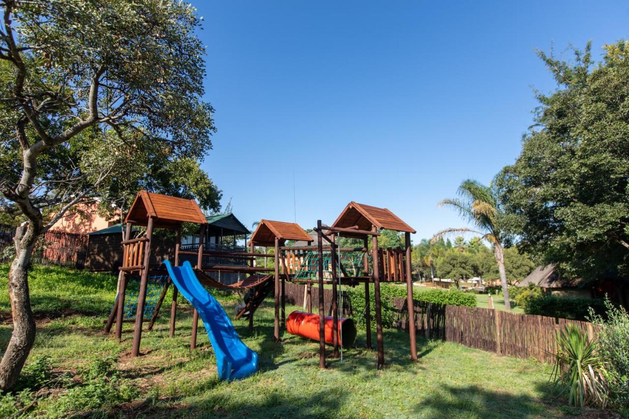 Pecan Bush Lodge Magaliesburg Esterno foto
